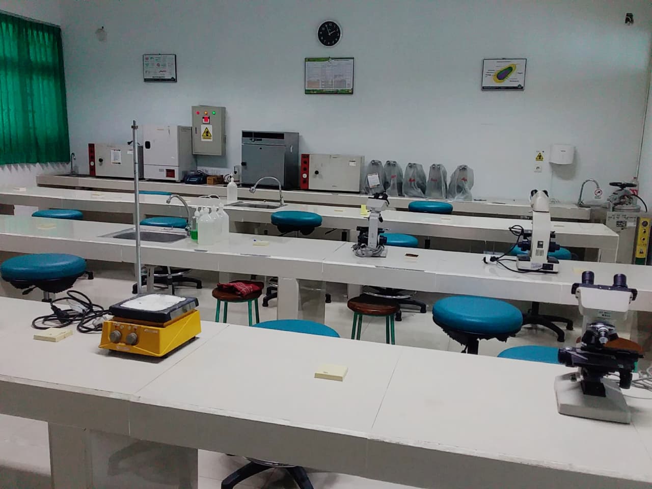 Lab Mikrob Laboratorium